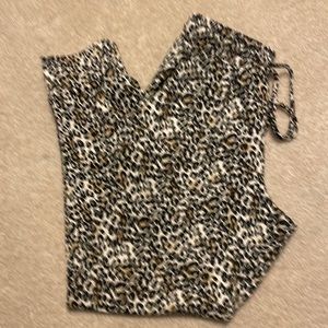 Jogger BNWOT!! Leopard style Altard State
